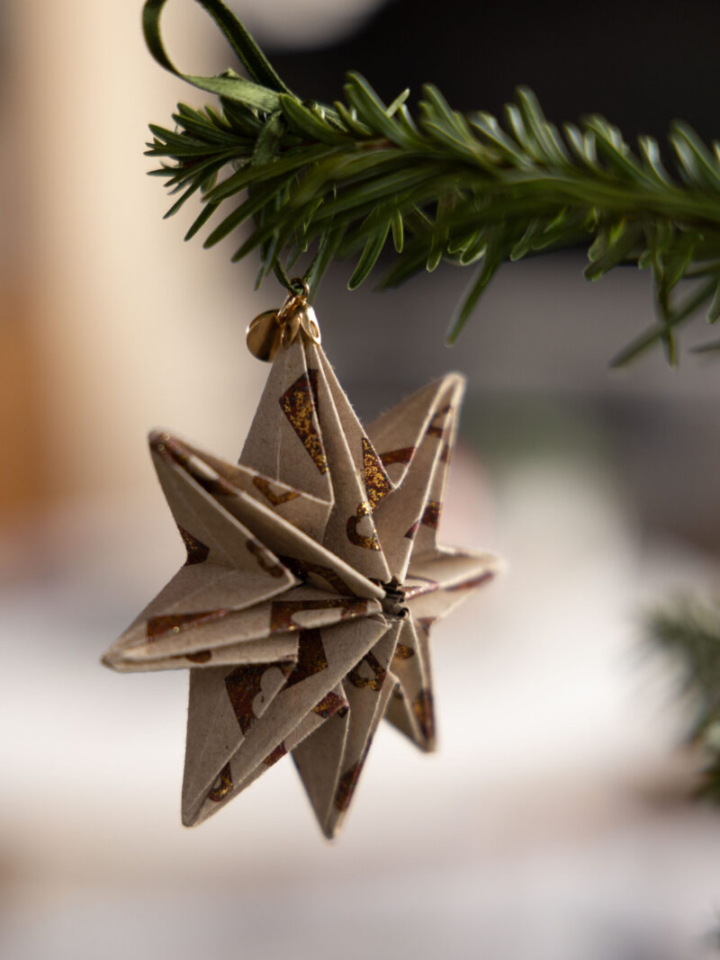 8 POINT STAR - SMALL RED